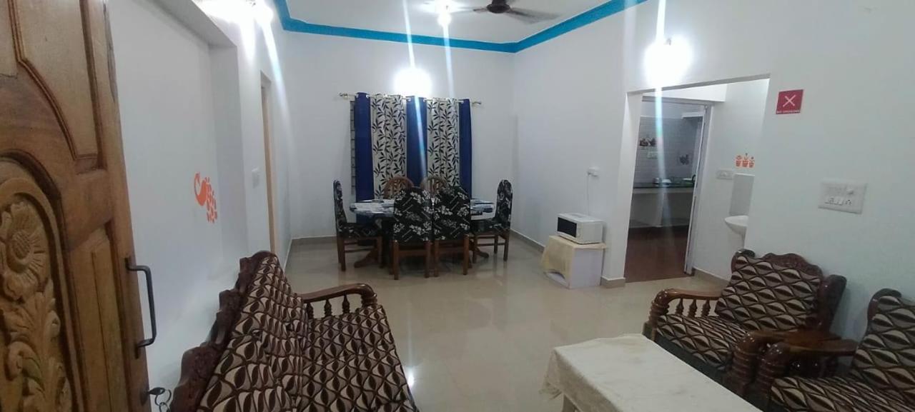 Snowdrop Inn Coorg Madikeri Room photo